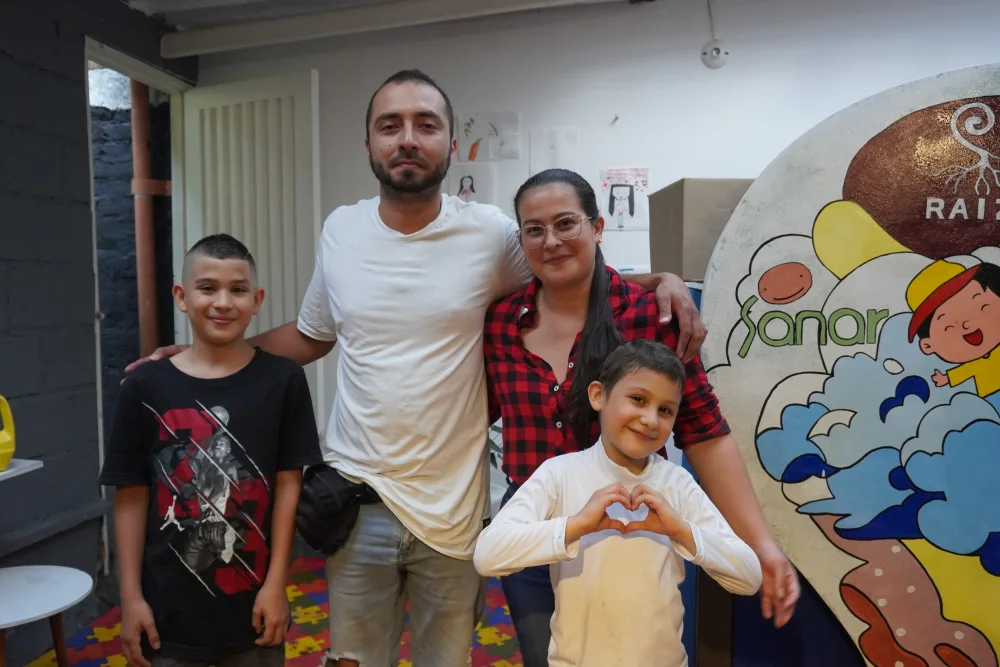 Apoyo esencial a la familia Apoyo esencial a la familia